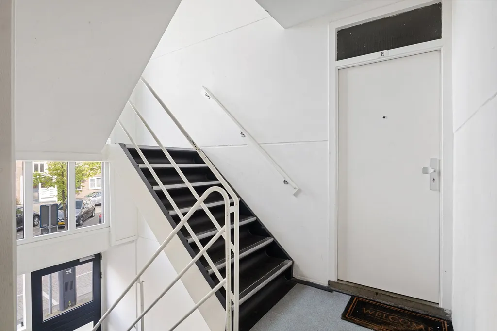 Toad - Galerijflat with Balcony in Quiet Green Area