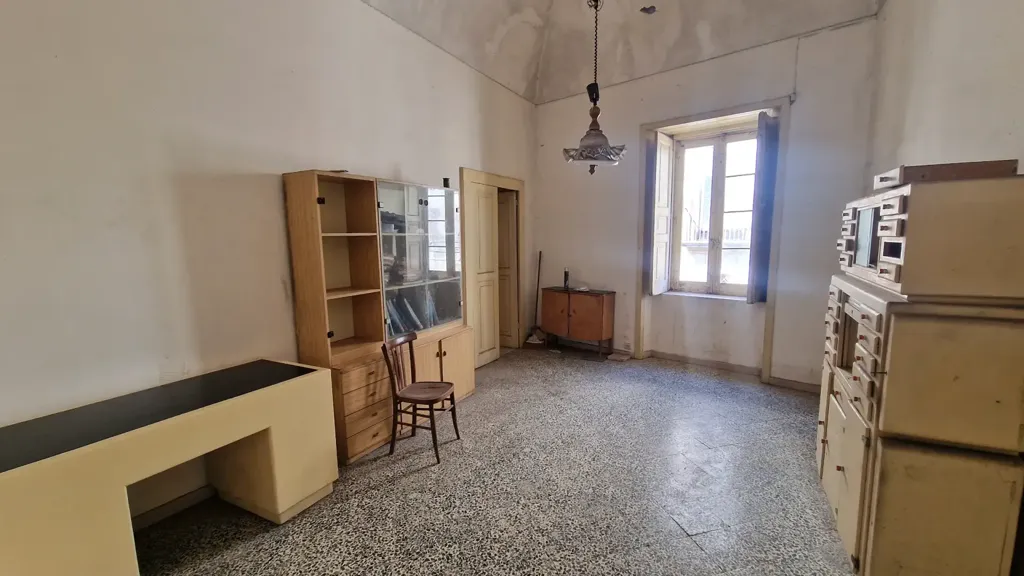 Bureau - Historic Home with Terraces in Alvignano
