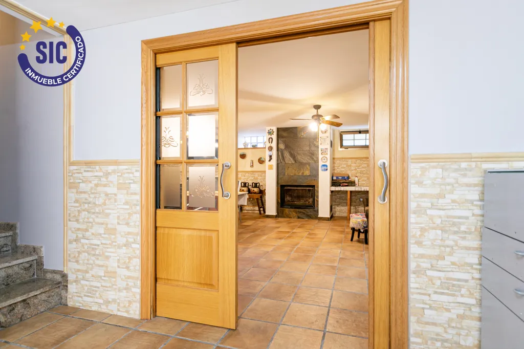 Entrée - Independent House with Pool in Gandia