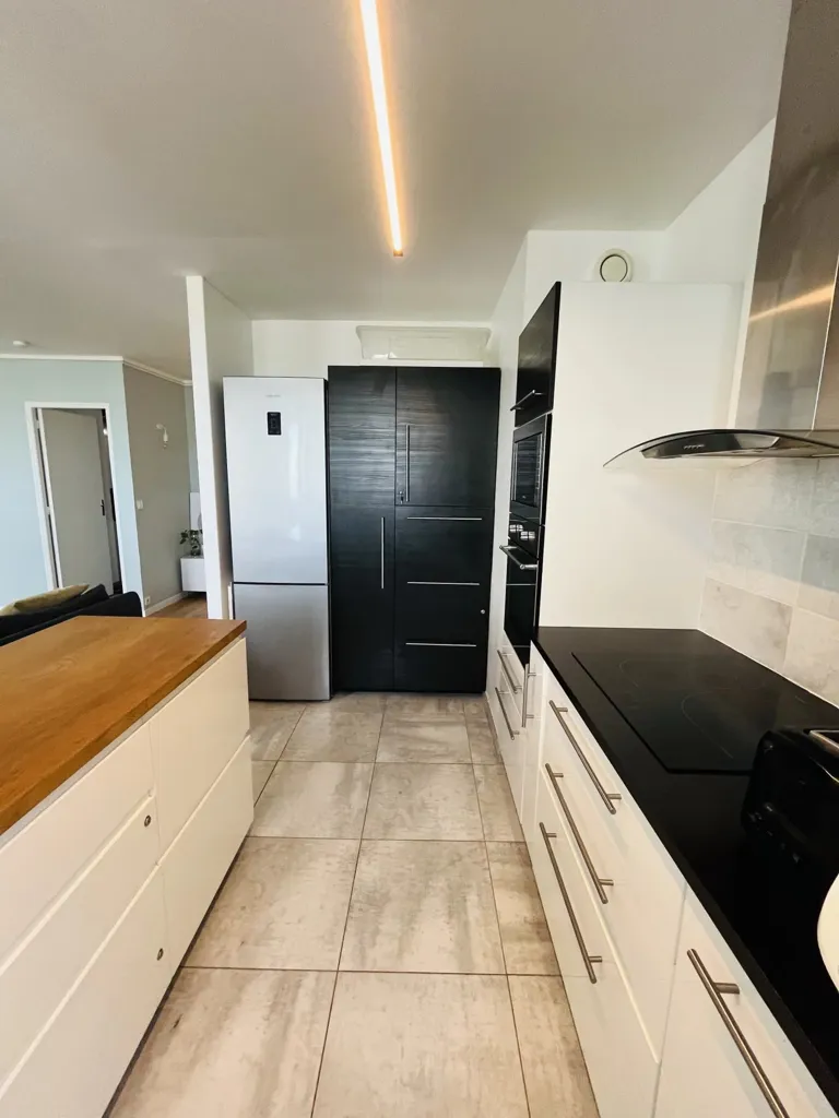 Köök - Luxury Flat with Canal View in Paris 19th