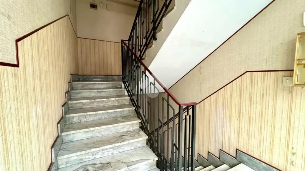 Pièces - Restored 4-Bedroom Flat with Balcony in Torino