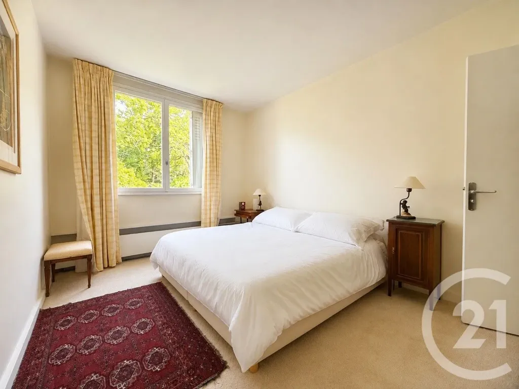 Dormitorios - Bright 3-Piece Apartment with Balcony in Maisons-Laffitte