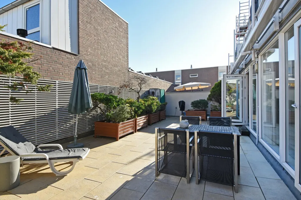 Terrass - Ground-floor Apartment with Sea View in Scheveningen