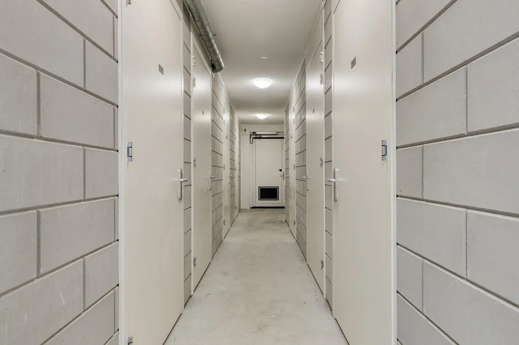 Esik - Ground Floor Apartment with Terrace in Goes