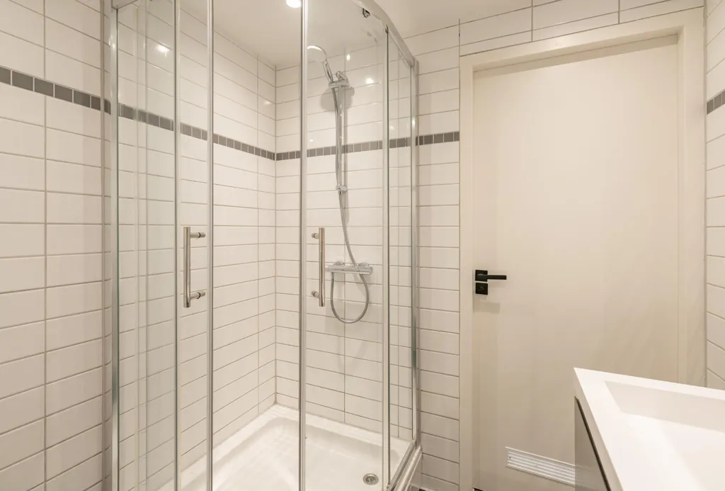 Salles de bain - 3-Bedroom Apartment with Rooftop Terrace in Amsterdam