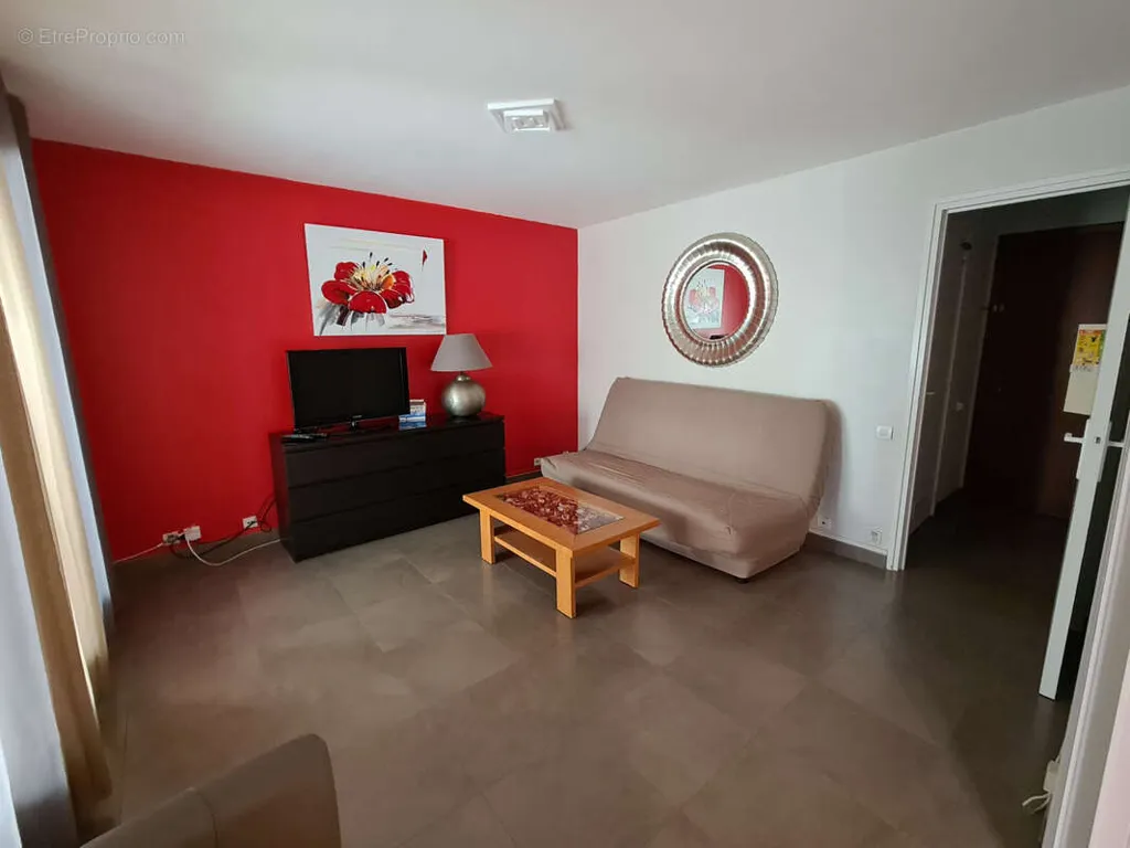 Séjour - Studio avec Loggia près du Centre-ville et des Calanques