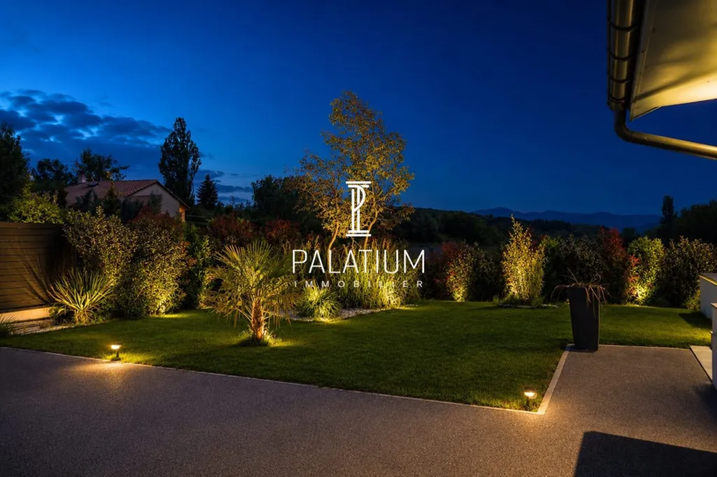 Giardino - Contemporary Villa with Pool in Gap