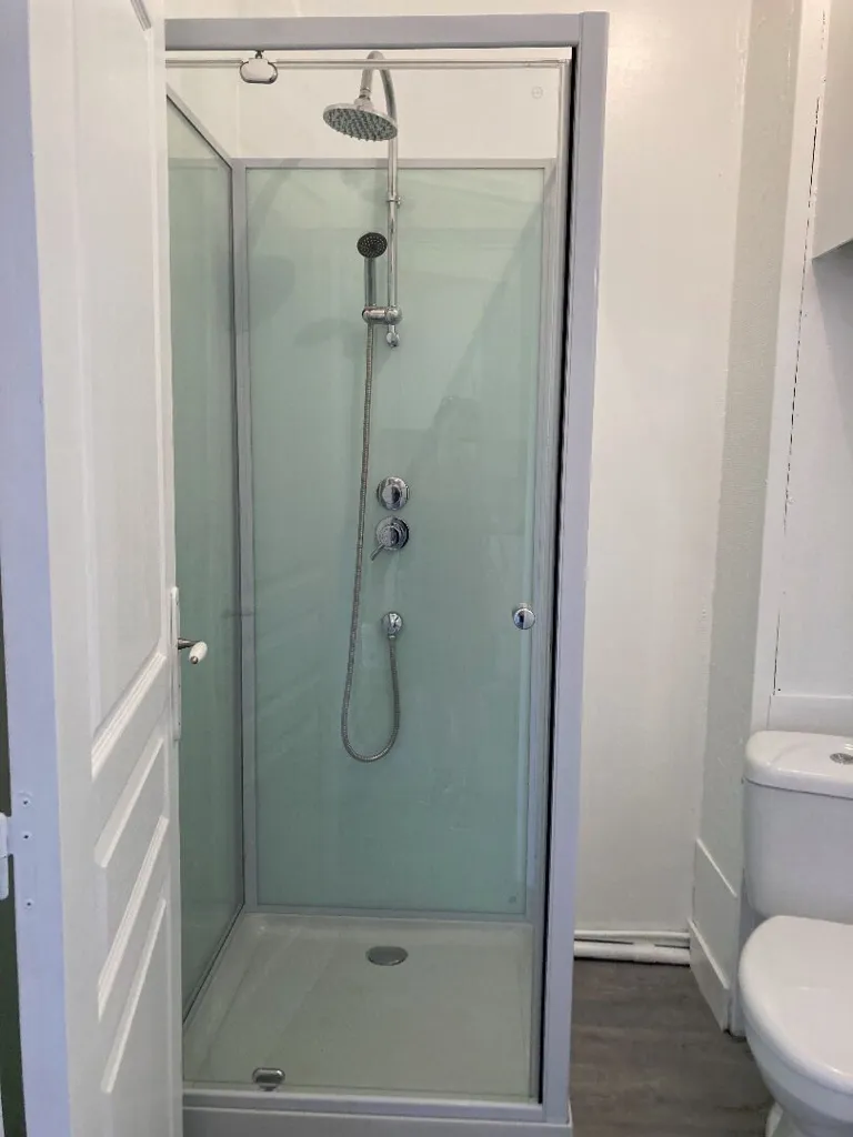 Salles de bain - Appartement 2 Pièces Calme à Libourne