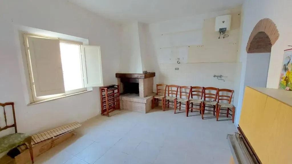 Söögituba - Rustic Farmhouse with 3000m² Land in Certaldo