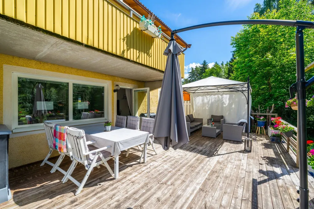 Terrasse - Apartment with Garden in South-West Järfälla