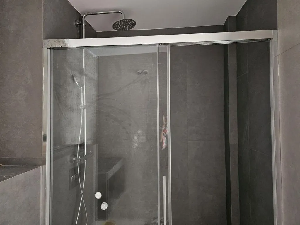Vannitoad - Newly Built Apartment with Sea View in Els Grecs