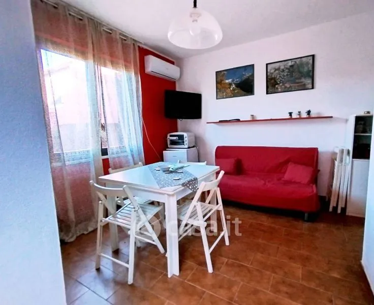 Söögituba - Twin-Storey Apartment near Cala Moresca, Tortolì