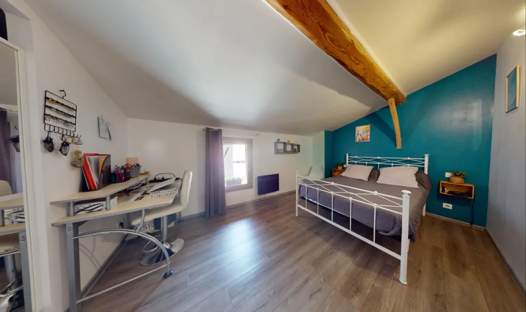 Magamistoad - Spacious Townhouse with Garage in City Centre