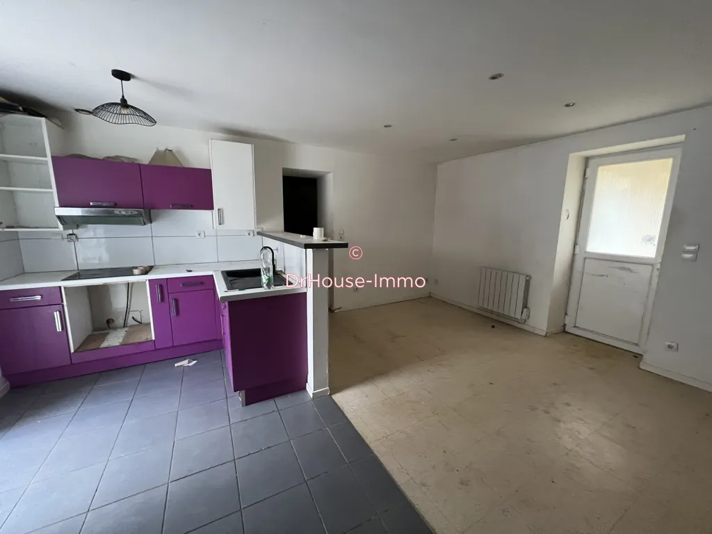 Cuisine - Immeuble avec 3 Maisons et Jardins à Mehun-Sur-Yevre
