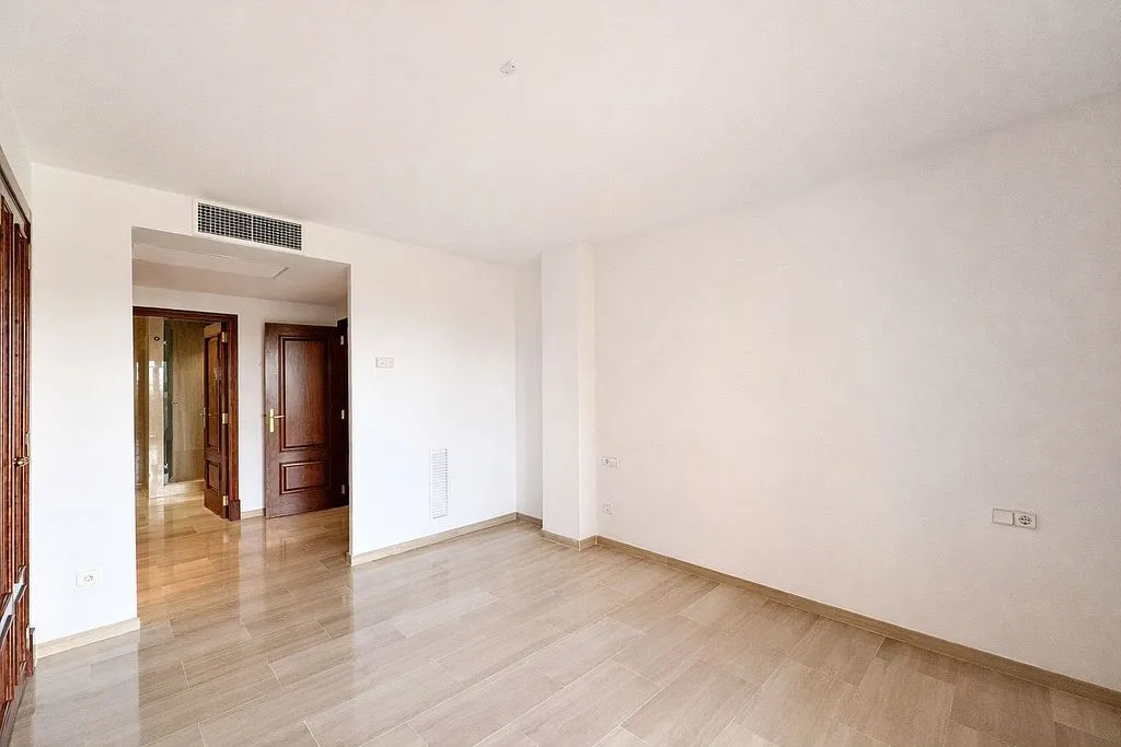 Pièces - Modernised Ground Floor Flat with Pool in Bendinat