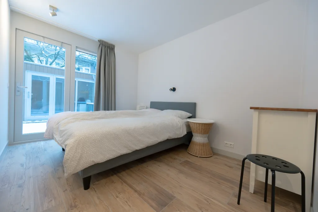 Magamistoad - Modernised Ground Floor Flat with Garden in Amsterdam-Zuid
