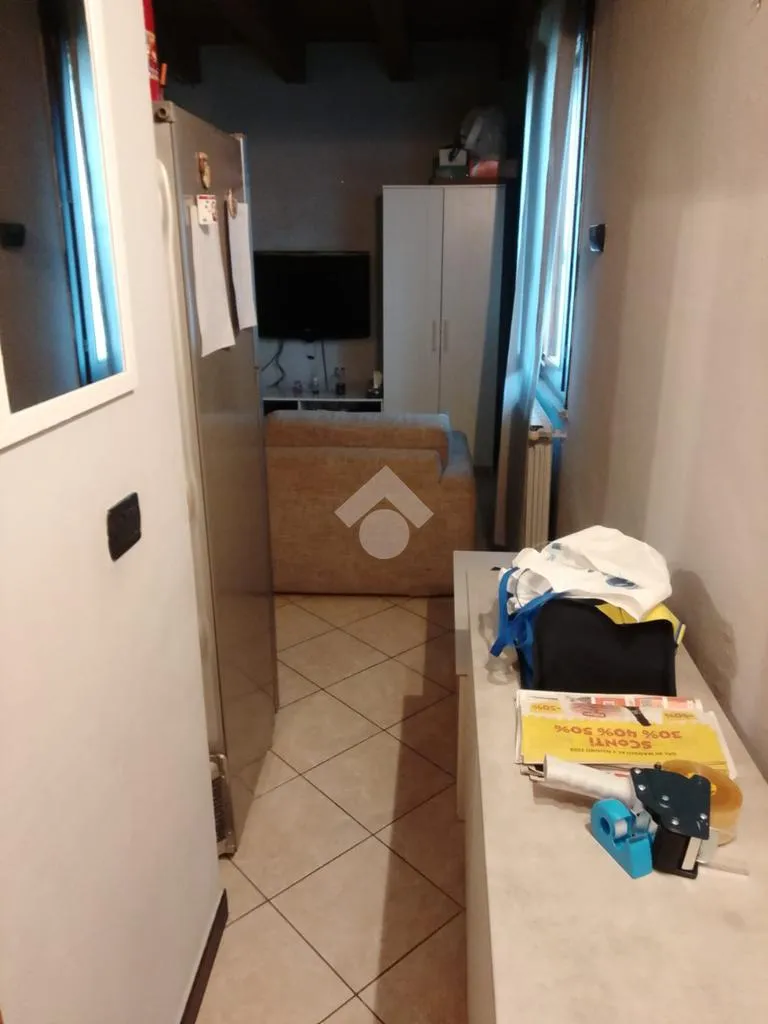 Esik - 2-Bedroom Apartment with Private Garden in Corbetta