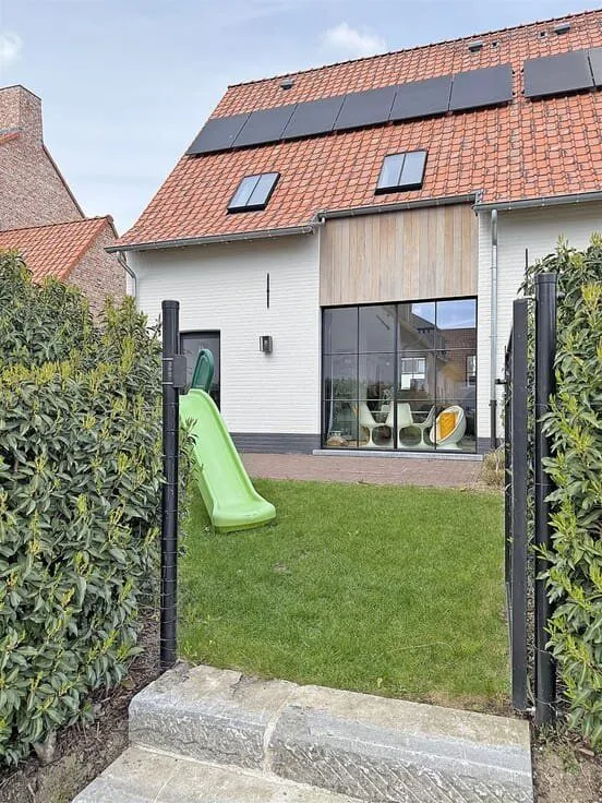 3-toaline maja asukohas Scheldewindeke