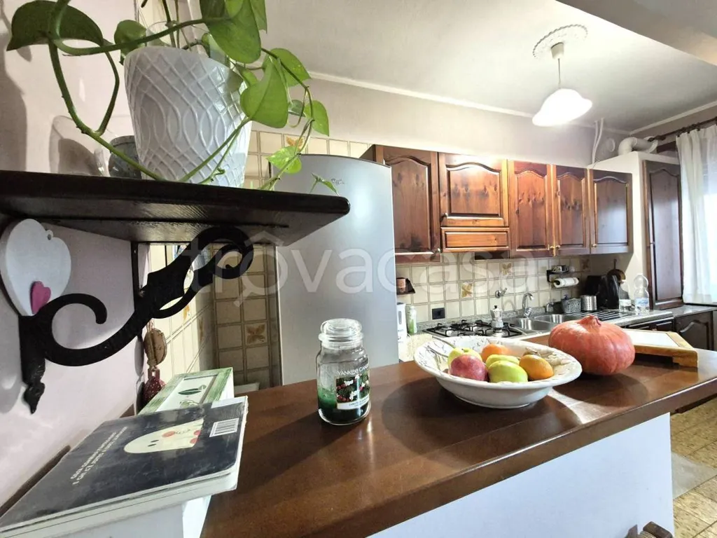 Cuisine - Two-Storey Apartment with Balcony in Vinovo