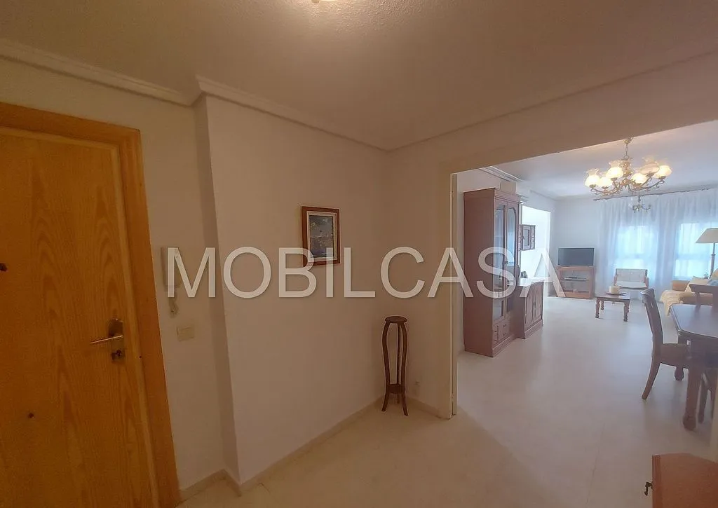 Entrée - Bright Apartment with Balcón in Elche