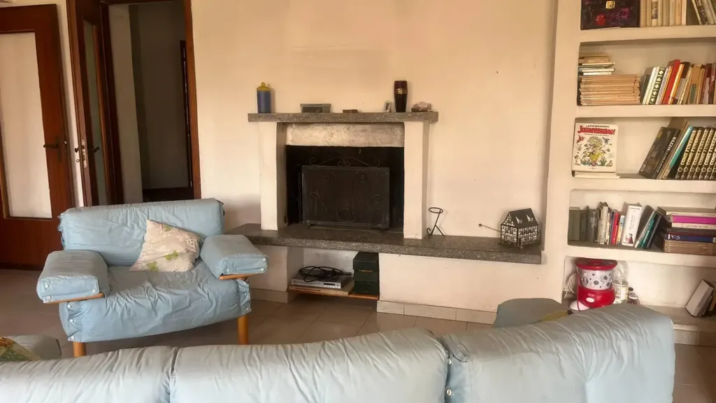 Elutuba - Rustic Farmhouse with Panoramic View in Castagnole delle Lanze