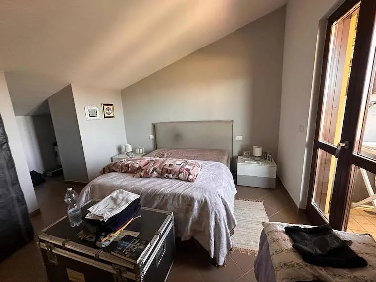 Magamistoad - Twin-Storey Apartment with Balcony in Avezzano