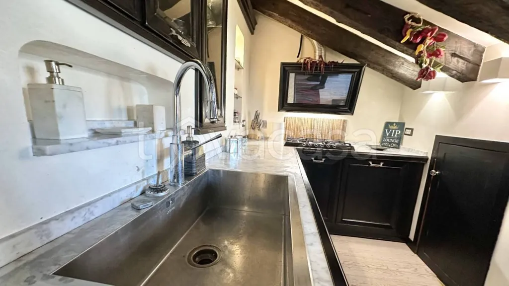 Cuisine - Quadruplex with Rooftop Terrace in Trieste