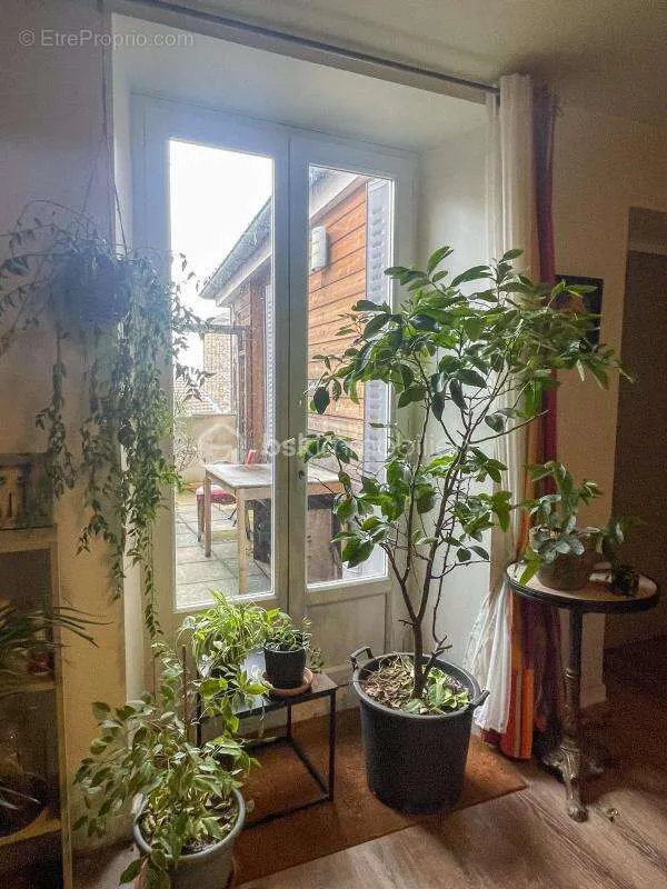 Séjour - Appartement avec terrasse sud au centre d'Aubenas