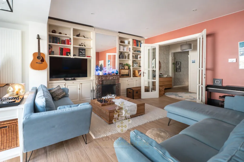 Elutuba - Renovated Character House with Terraces in Woluwe-Saint-Pierre