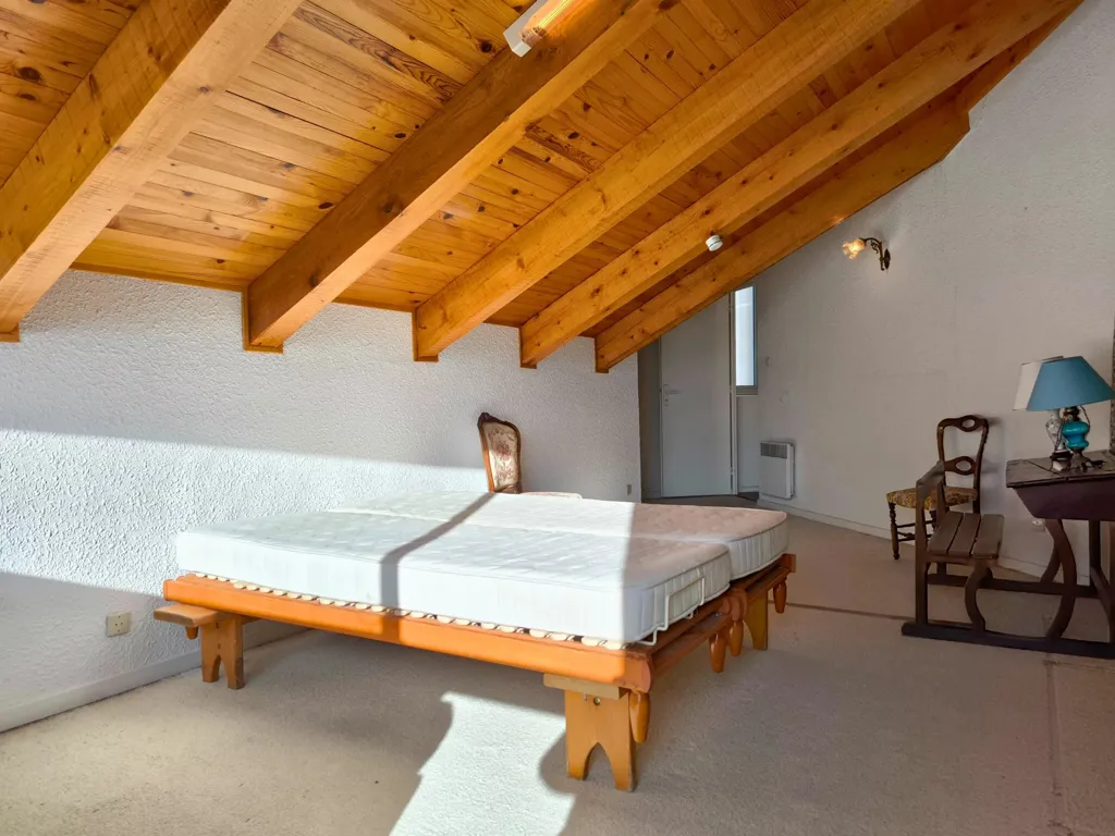Toad - City Centre Apartment with Panoramic View