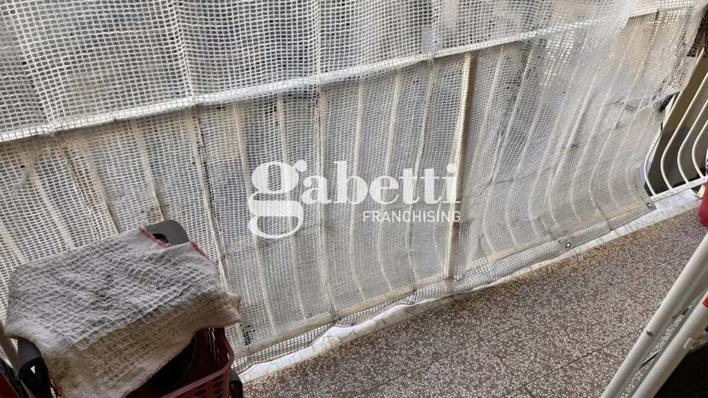 Balcon - Rented Triplex with Balconies in Turin