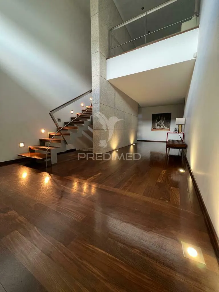 Pièces - Luxury Villa with Pool in Guimarães