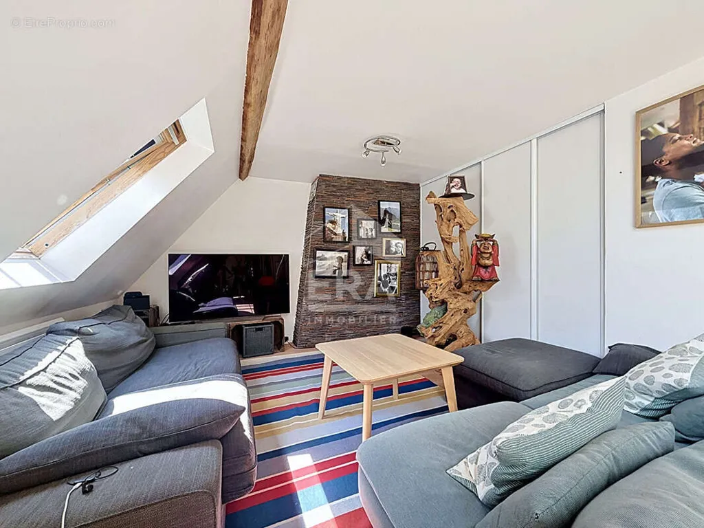 Elutuba - Loft with Character in Dourdan Centre