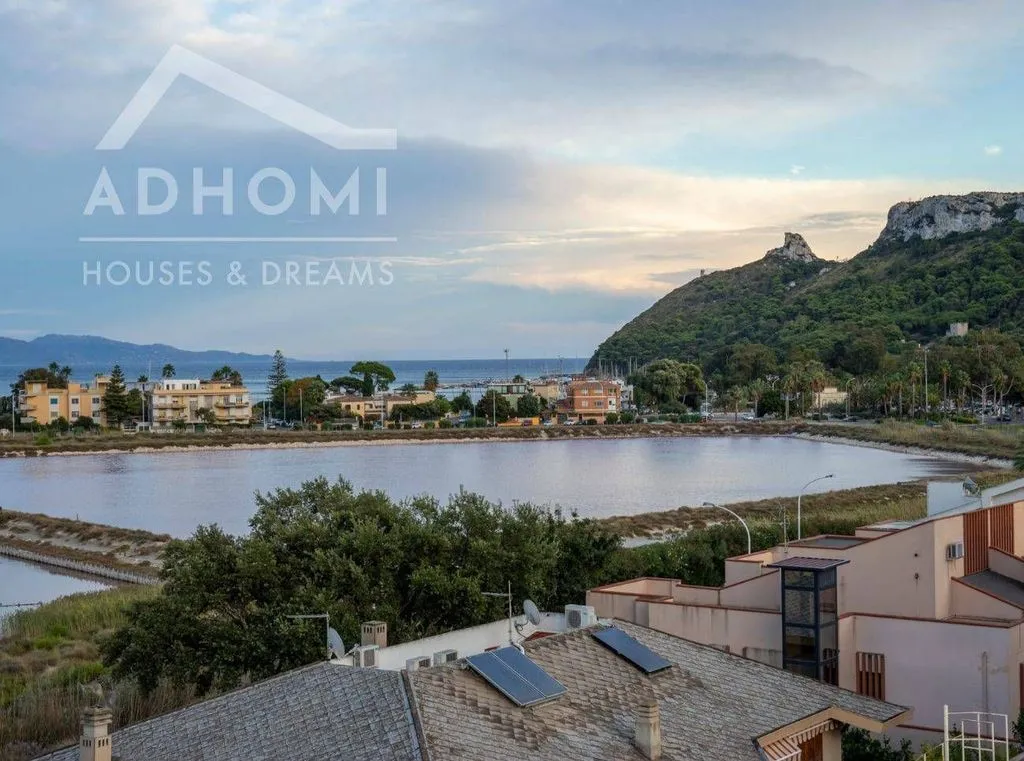 Penthouse with Sea View in Cagliari