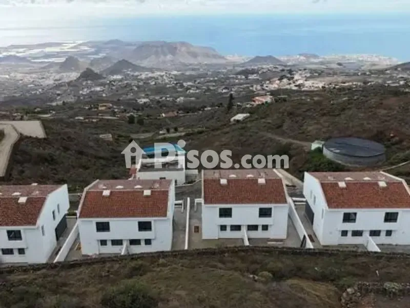 Välivaade - Modern Adjoined House with Sea View in Arona