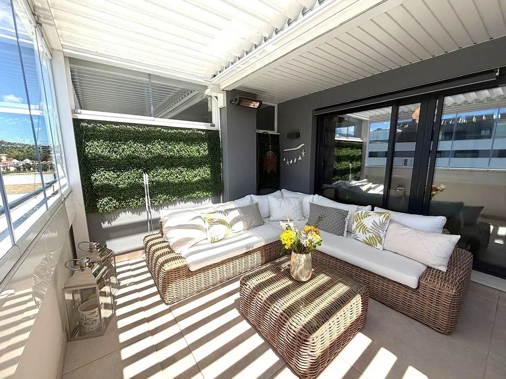 Terrace - Penthouse with Pool on Avenida Mar de Alborán