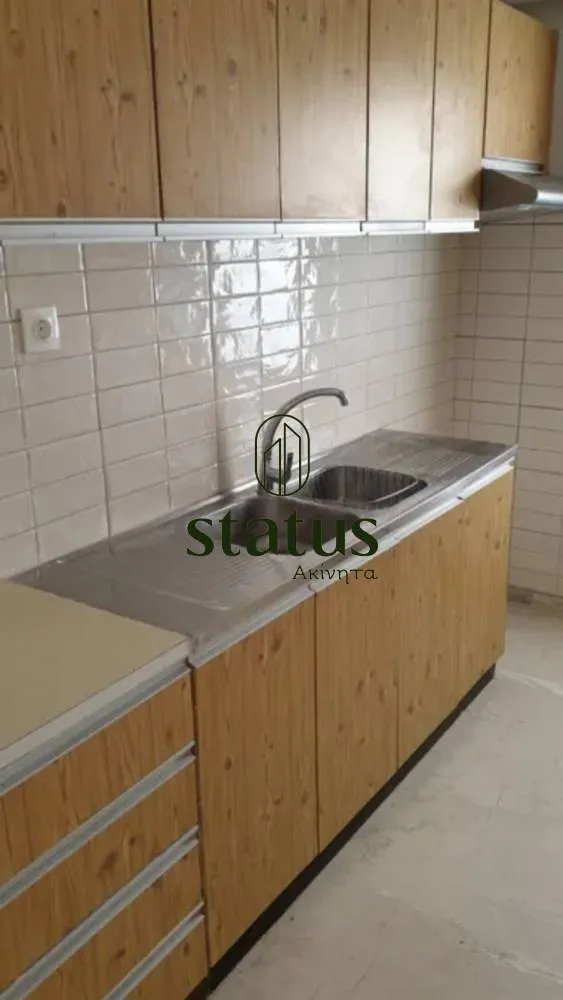 Köök - Renovated Apartment with Balcony in Patras