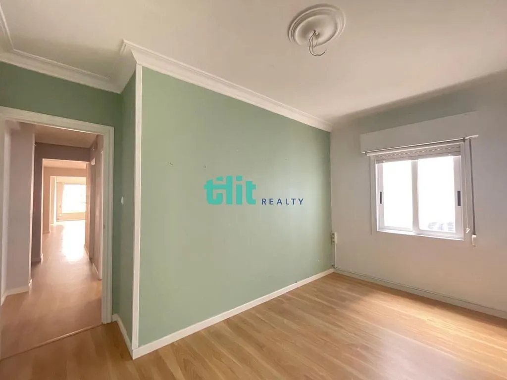 Toad - Apartment with Garage in Paseo de los Puentes