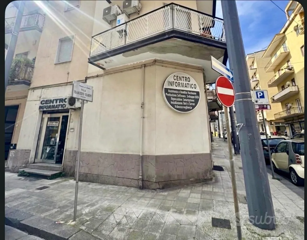 Välivaade - Commercial Unit in Central Avellino