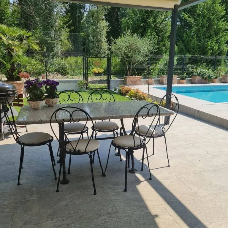 Piscine - Luxury Terraced House with Pool in Lodi