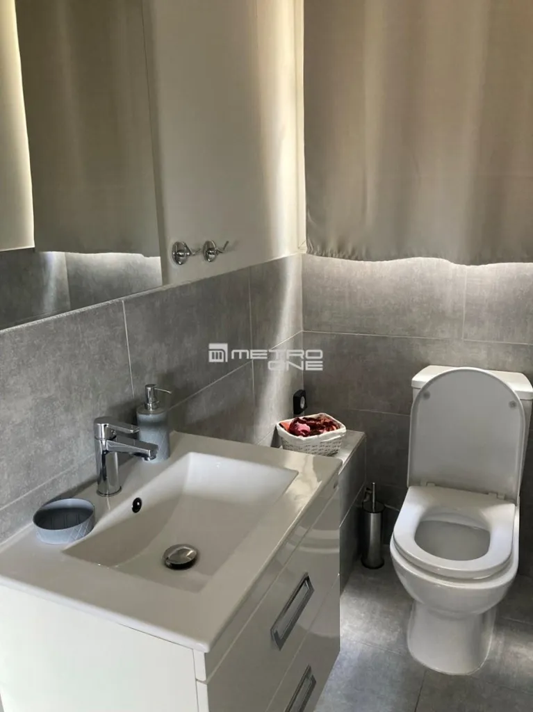 Vannitoad - Renovated Apartment with Acropolis View in Athens Centre