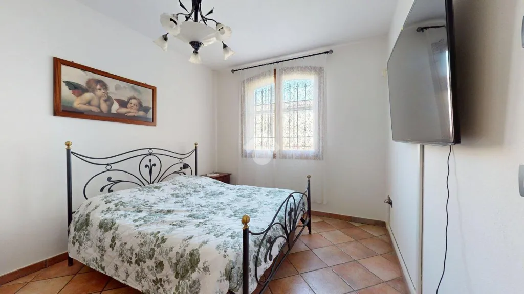 Villa with Private Garden in Cento