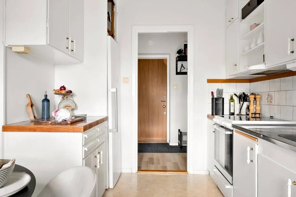 Köök - Apartment with Balcony in Enköping