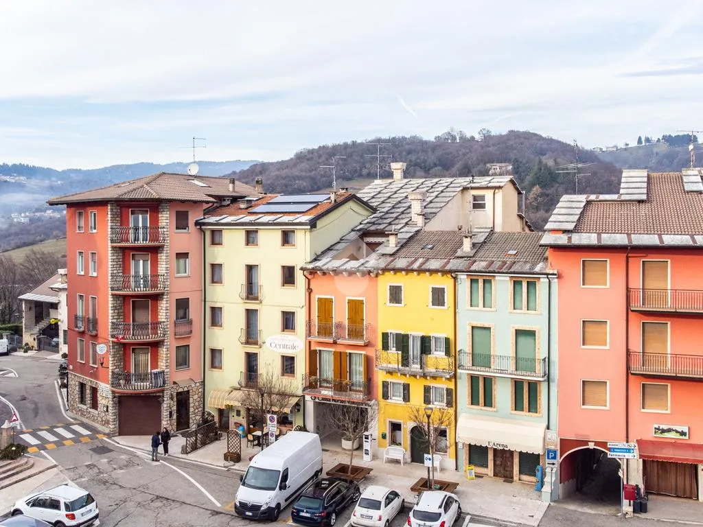 Exterior - Apartment with Panoramic Terrace in Roverè Veronese