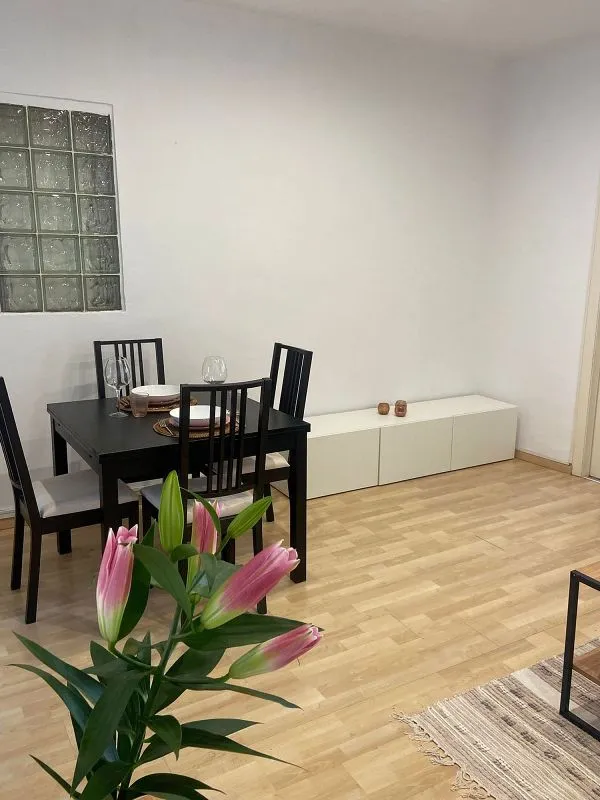 Söögituba - 1-Bedroom Furnished Flat in Vila de Gràcia