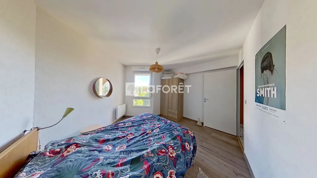 Bedrooms - Bright 2-Bed Flat with Metro Access in Lyon 8th