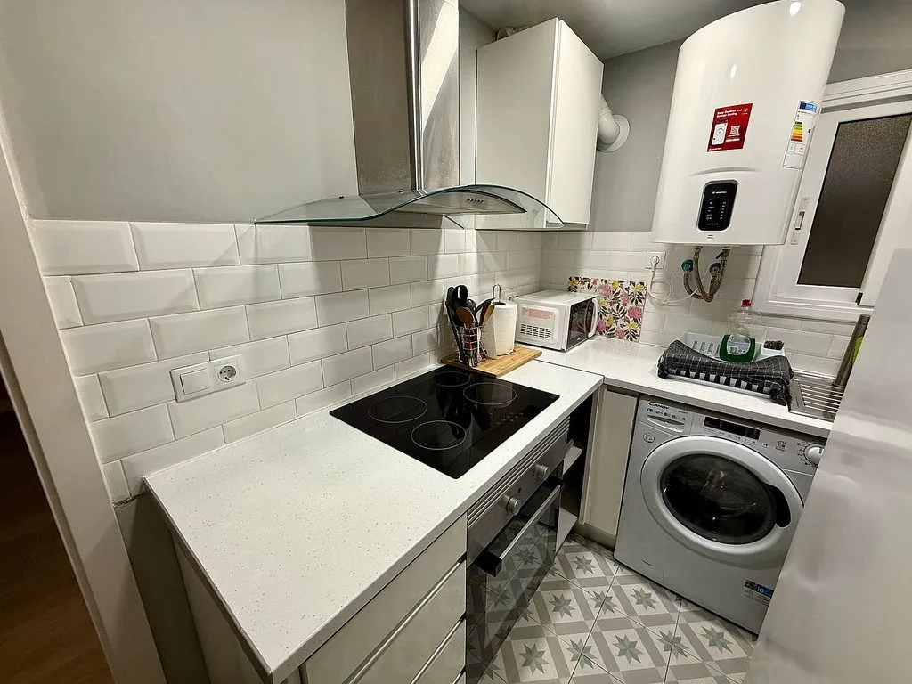 Cuisine - Furnished Flat with Balcony in El Raval