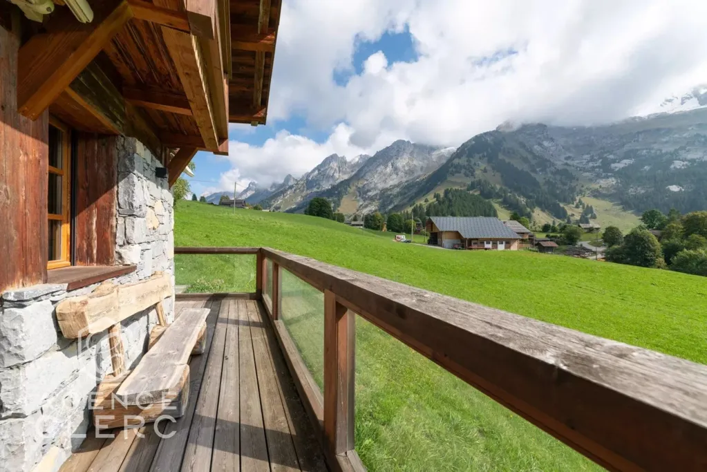Terrazza - Chalet with Ski Access near La Clusaz