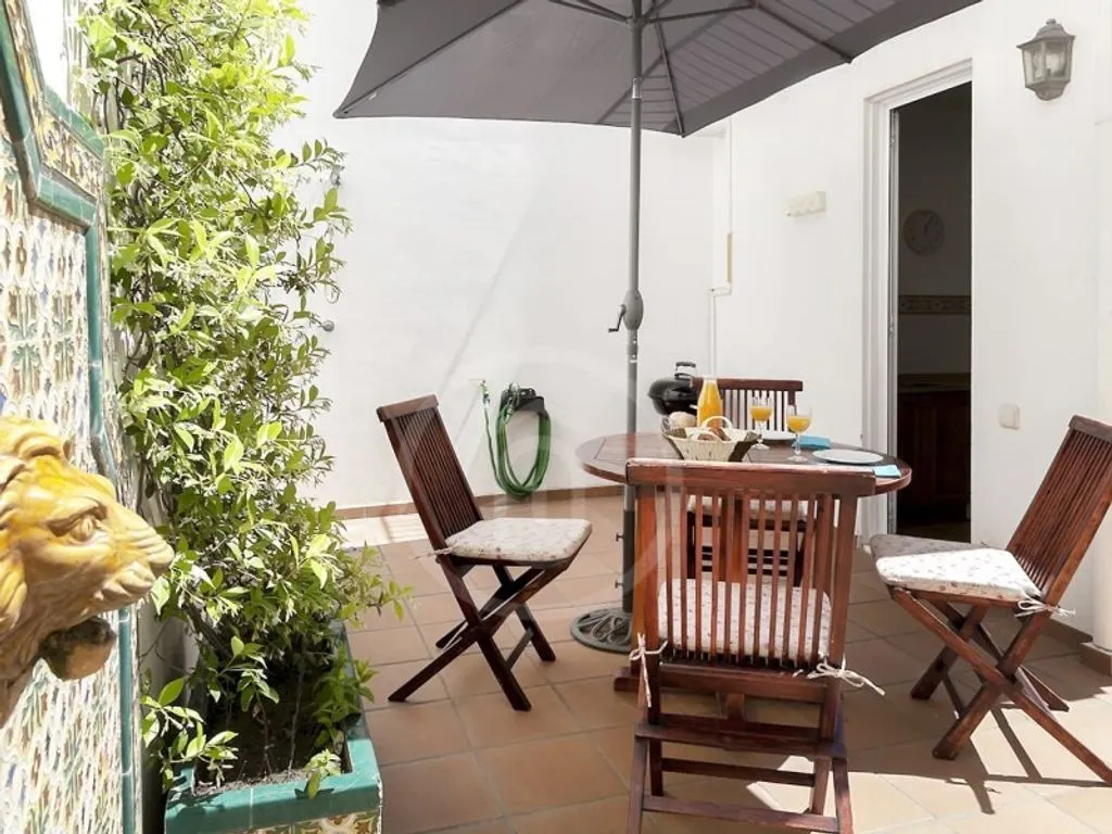 Terrasse - Neoclassical House with Beach Proximity in Premià de Mar