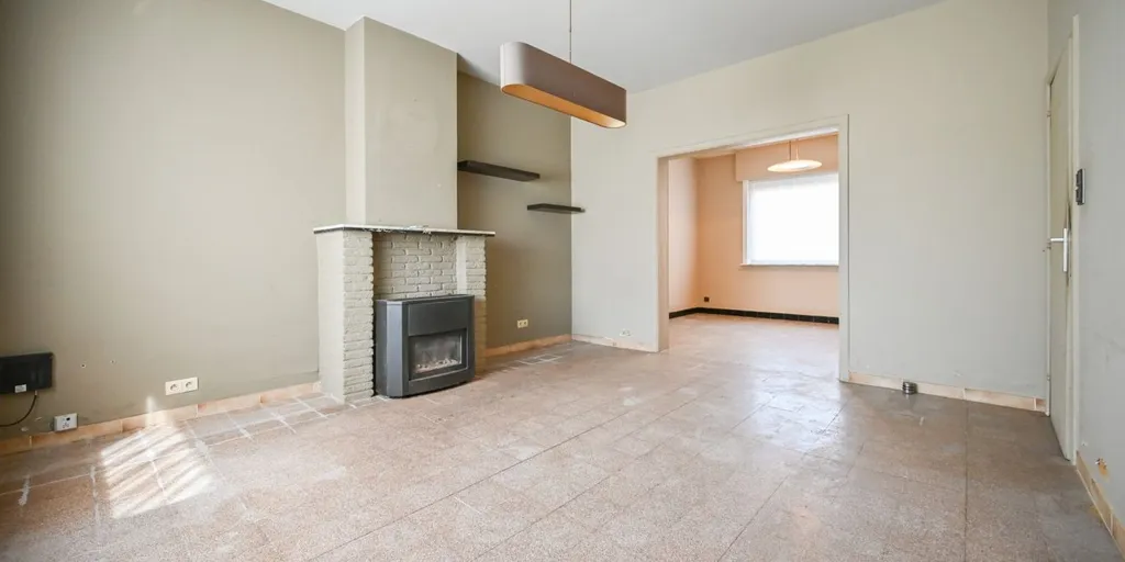 Soggiorno - Corner House to Renovate in Izegem